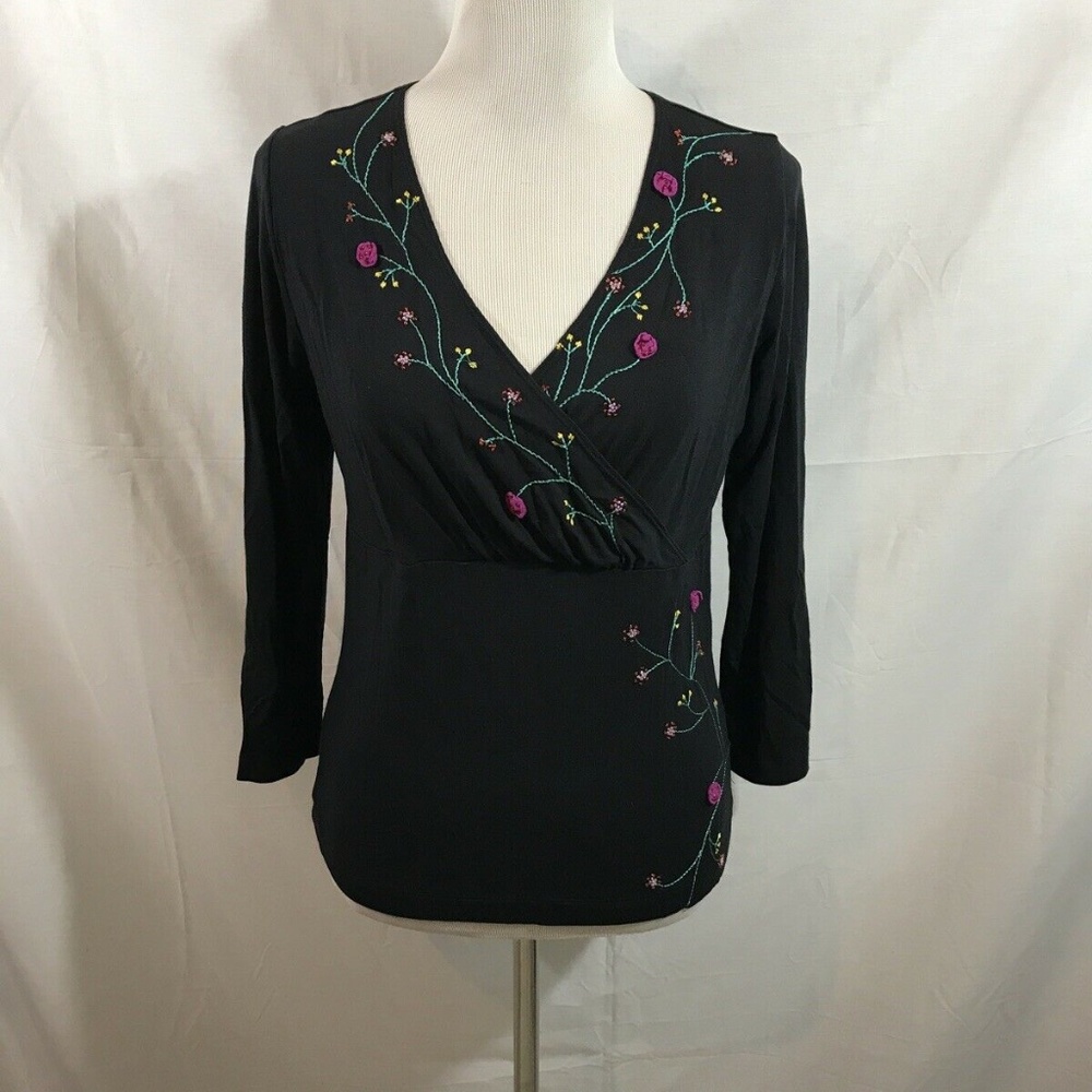 Canvasback black 3/4 sleeve top with embroidery -
